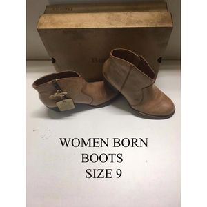 WOMEN WESTERN LOOK ANKLE BOOTS SIZE 9